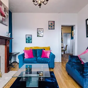 Cosy 2 Bedroom House-short Drive From Pleasure Blackpool
