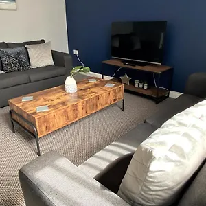 Sleepover 5 Free Parking Sleeps 6 Apartment *