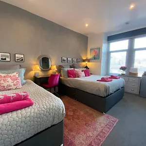 The Mayfield 3* Blackpool
