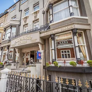 Adelaide House - Opposite Winter Gardens, Town Centre 3* Blackpool