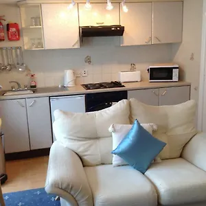 Point At One Rutland Gate Apartments, Wilton Parade *