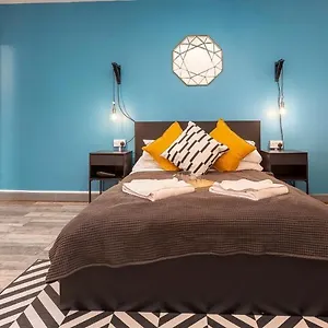 Pine Suite - Studio Apartment - Talbot Road Apartment Blackpool