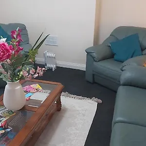 G Apartment *