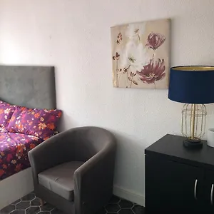 Guest house The Milton