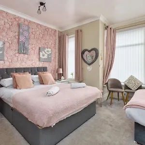 Bed & Breakfast Friends *