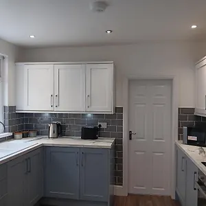 Beautiful Central Townhouse Holiday home