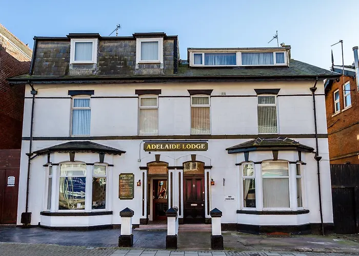 Adelaide Lodge - Town Centre - Opposite Winter Gardens 블랙풀 사진
