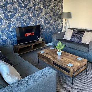 Sleepover 3 Free Parking Sleeps 6 Apartment *