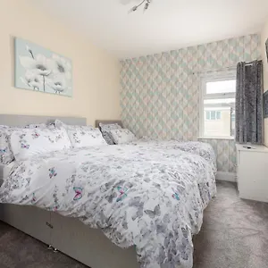 Eden - Family Apartment, Wifi & Parking
