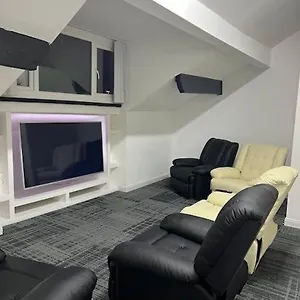Apartment South Pier Blackpool