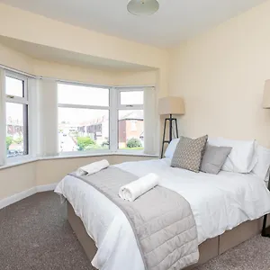 Ansdell Place *