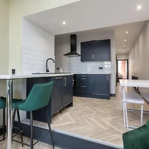 Apartment Ettie And Gigi's Blackpool