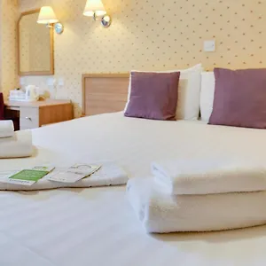 Queens Hotel 3*