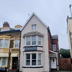 Guest house Number Twenty Five Blackpool