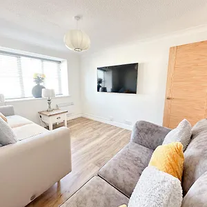 Apartment Stylish Modern In With Parking Blackpool