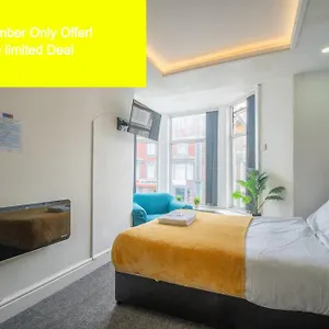 Driftwood 3* Blackpool