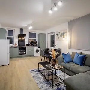 Apartment Modern 2 Bedroom Oasis Flat Blackpool