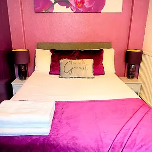 Enjoy Apartment *