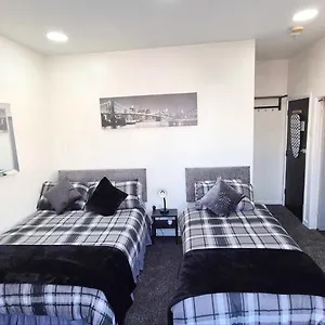 St Nicholas Apartment