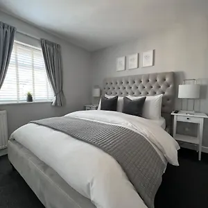 Chadberry House 3* Blackpool