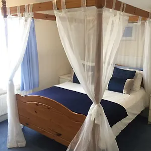 Marlow 3* Blackpool