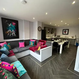 Sugar Hill By Sasco Apartment