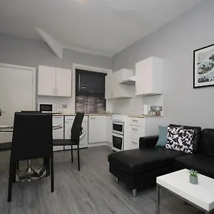 Barton Beachside - Penthouse Twobedroom Apartment, Double & Twins - & Promenade Location - Over 21's, Family Friendly Only, Id Required, Stairs Access, Free Parking Apartment Blackpool