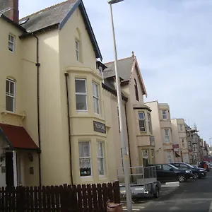 Tuxford House Guest house 2*